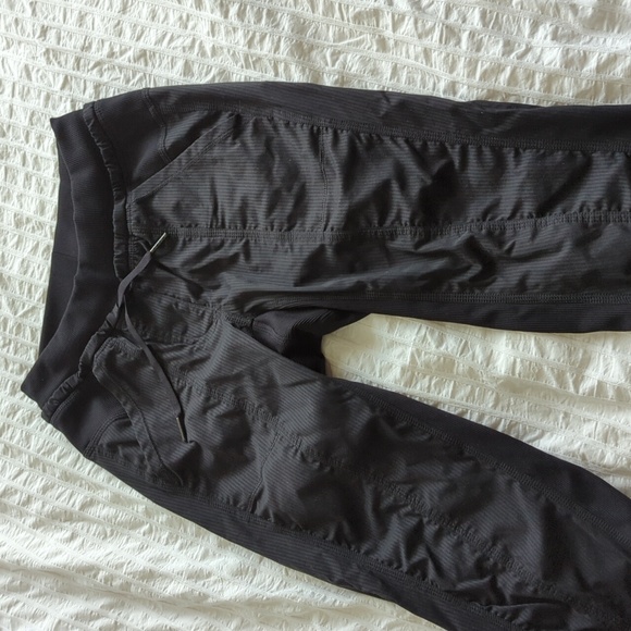 Lululemon street to studio pant II unlined (first release). Black. Size 2. - Picture 5 of 6